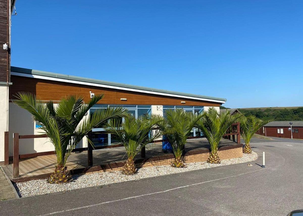 Shear Barn Holiday Park Hastings Exterior foto