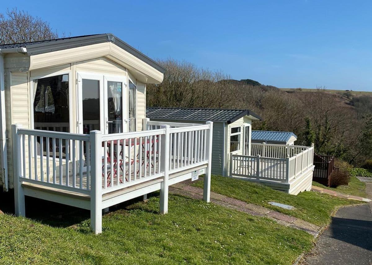 Shear Barn Holiday Park Hastings Exterior foto